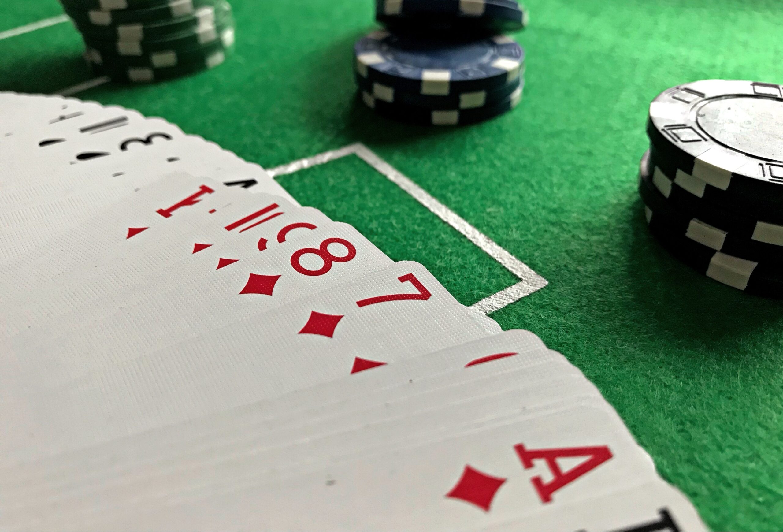 Schwarz oder Rot? Roulette-Strategie