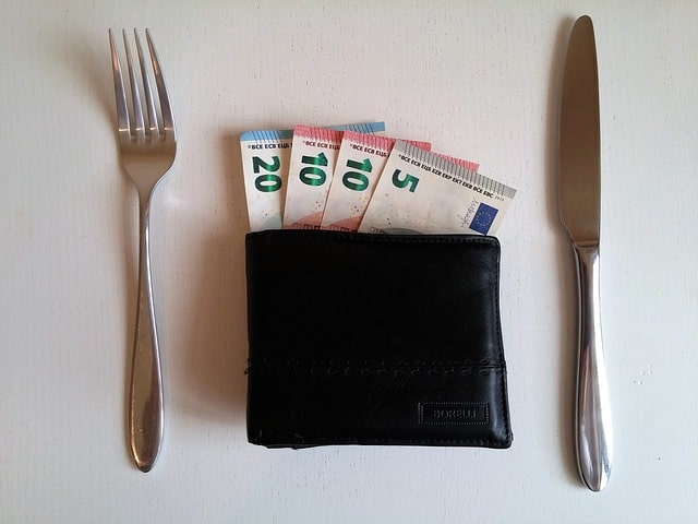 Wie viel Trinkgeld sollte man in der Schweiz geben