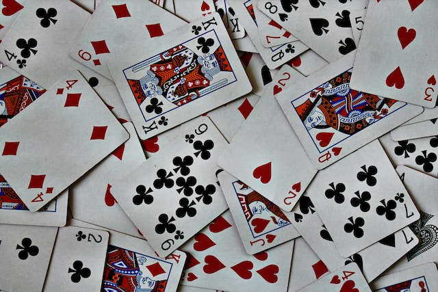 Entspannen mit Karten: die Welt der Online-Solitaire-Spiele